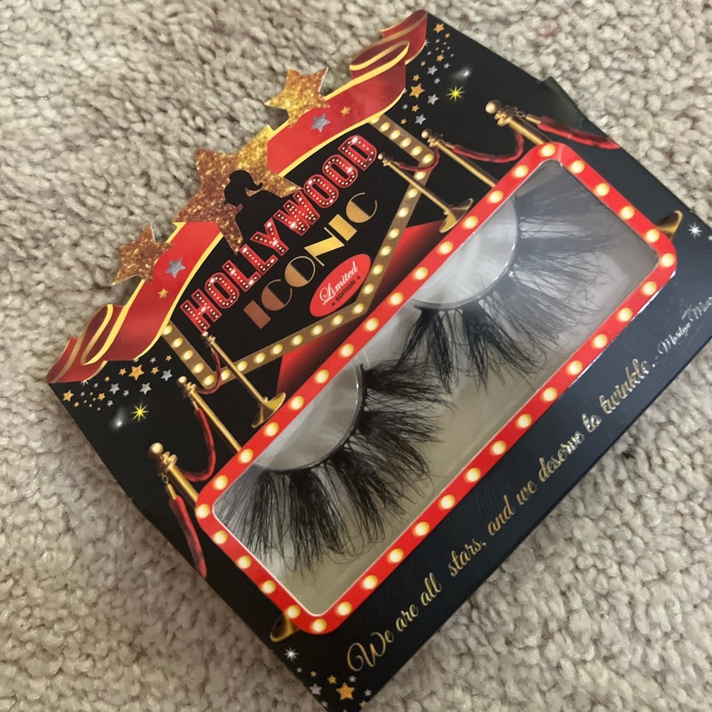 Mink lashes from Hollywood lashes